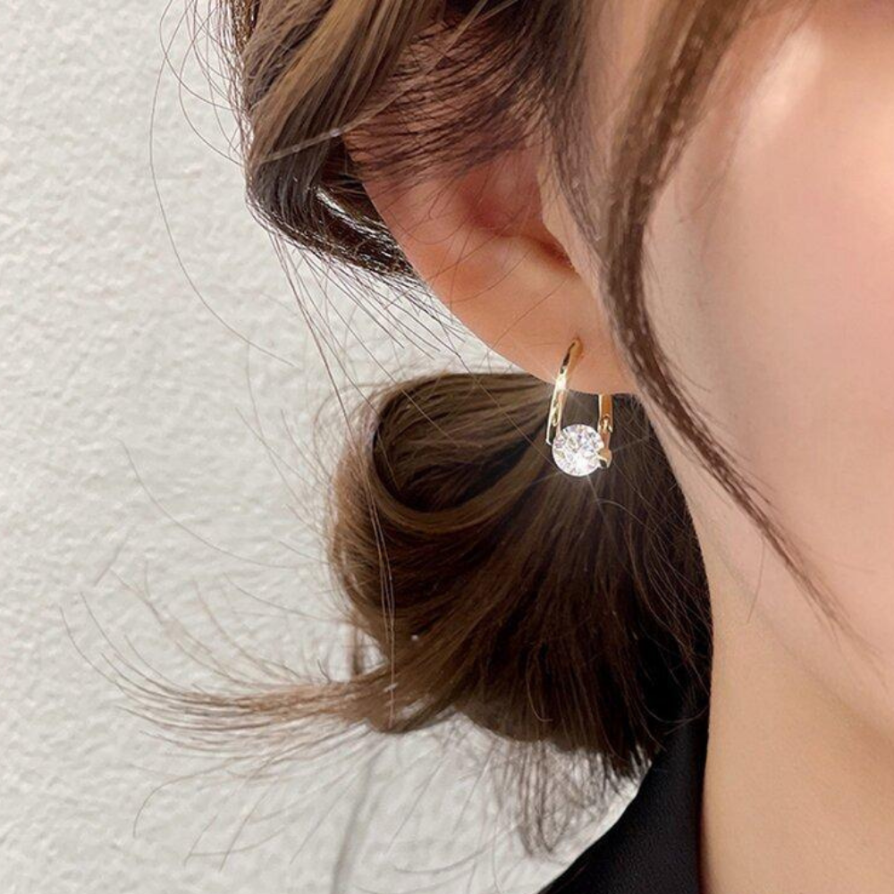 Loliva's - (1 + 1 Gratis) Dazzle Earrings® - Diamanten Ronde Oorbellen!